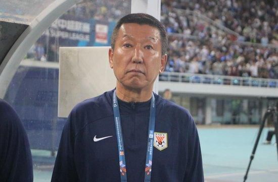 夫妻开车