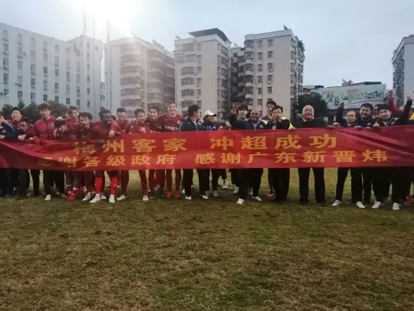 女攻男受开发菊h女尊产乳